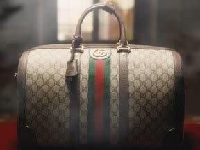 The story behind the Gucci Savoy duffle is an invitation to travel .